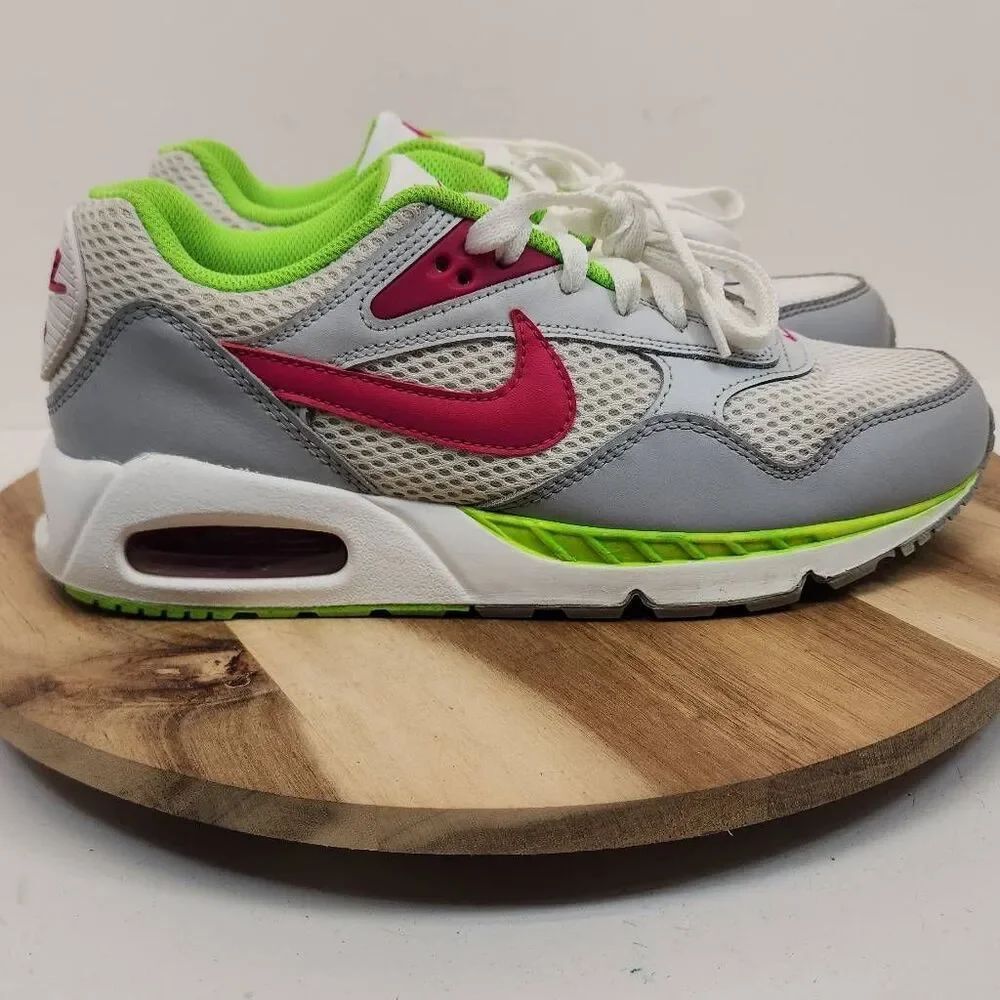 Nike Women's Air Max Correlate sneakers Size 9 White Fireberry Lime Green
